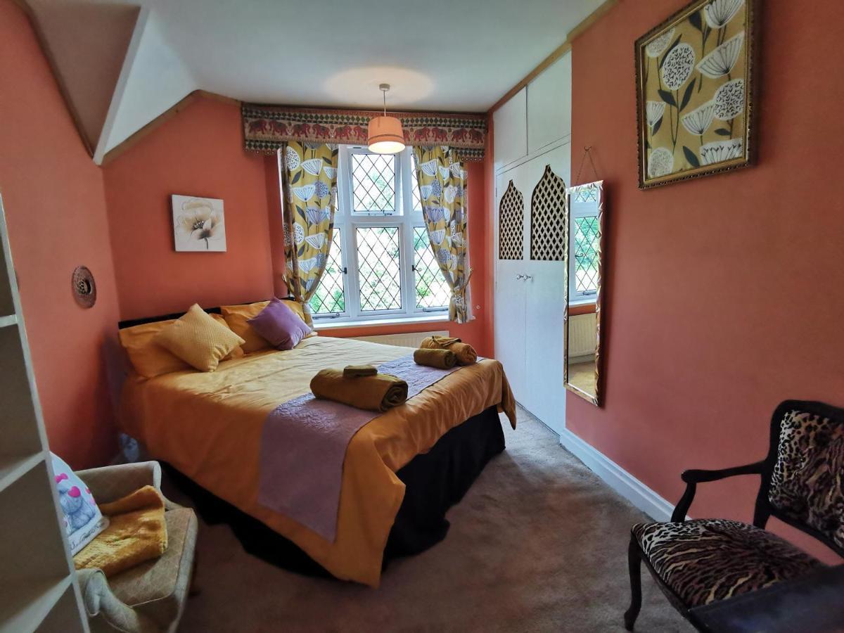 Peaceful Retreat Hideaway Surrey Leilighet Esher Eksteriør bilde